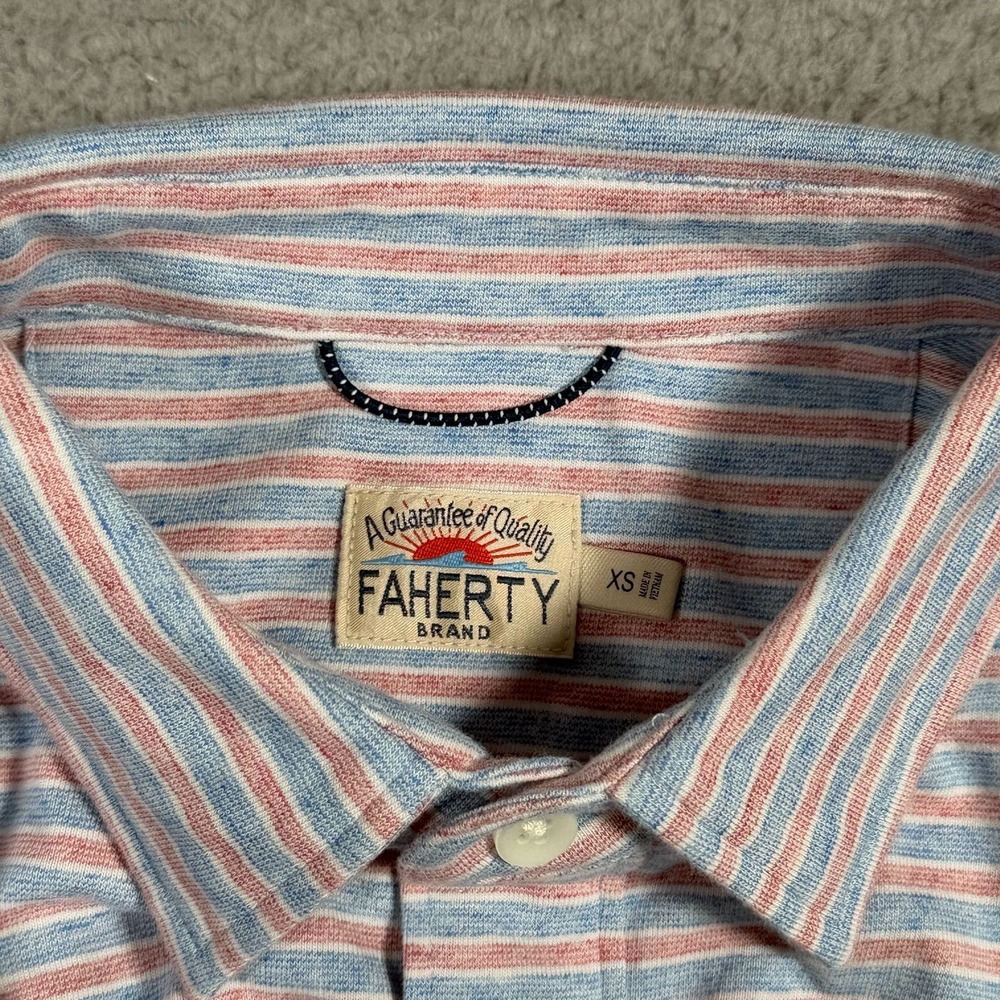 Faherty Polo Shirt Mens XS Blue Red Striped Movement Casual Short Sleeve Preppy - Picture 2 of 9